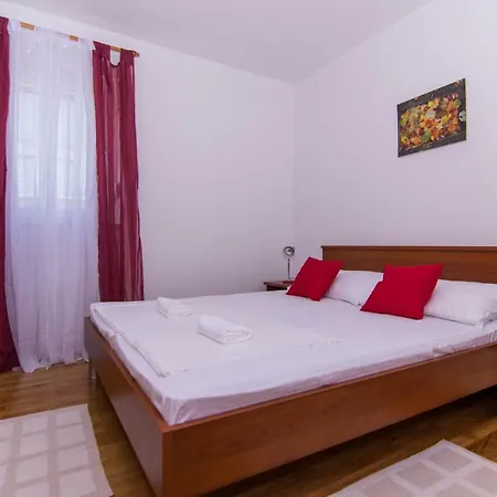 Doris Apartment Trogir