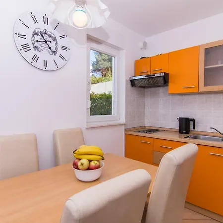 Doris Apartment